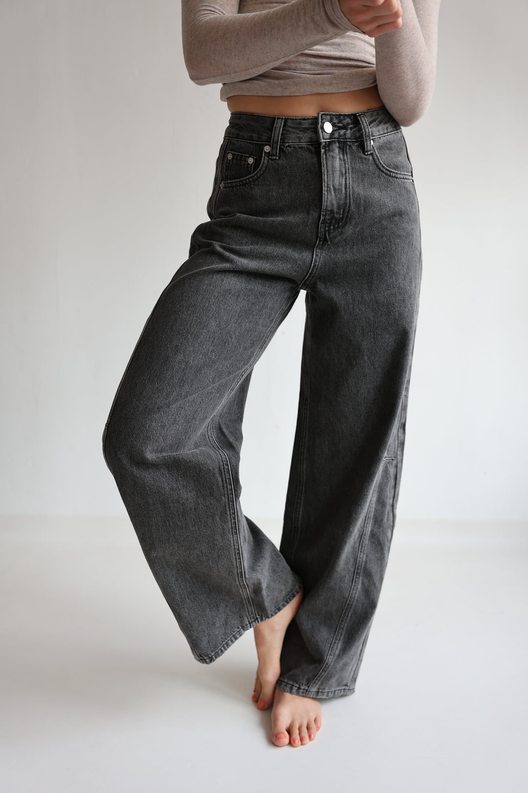 Relaxed Barrel Fit Jeans Juna