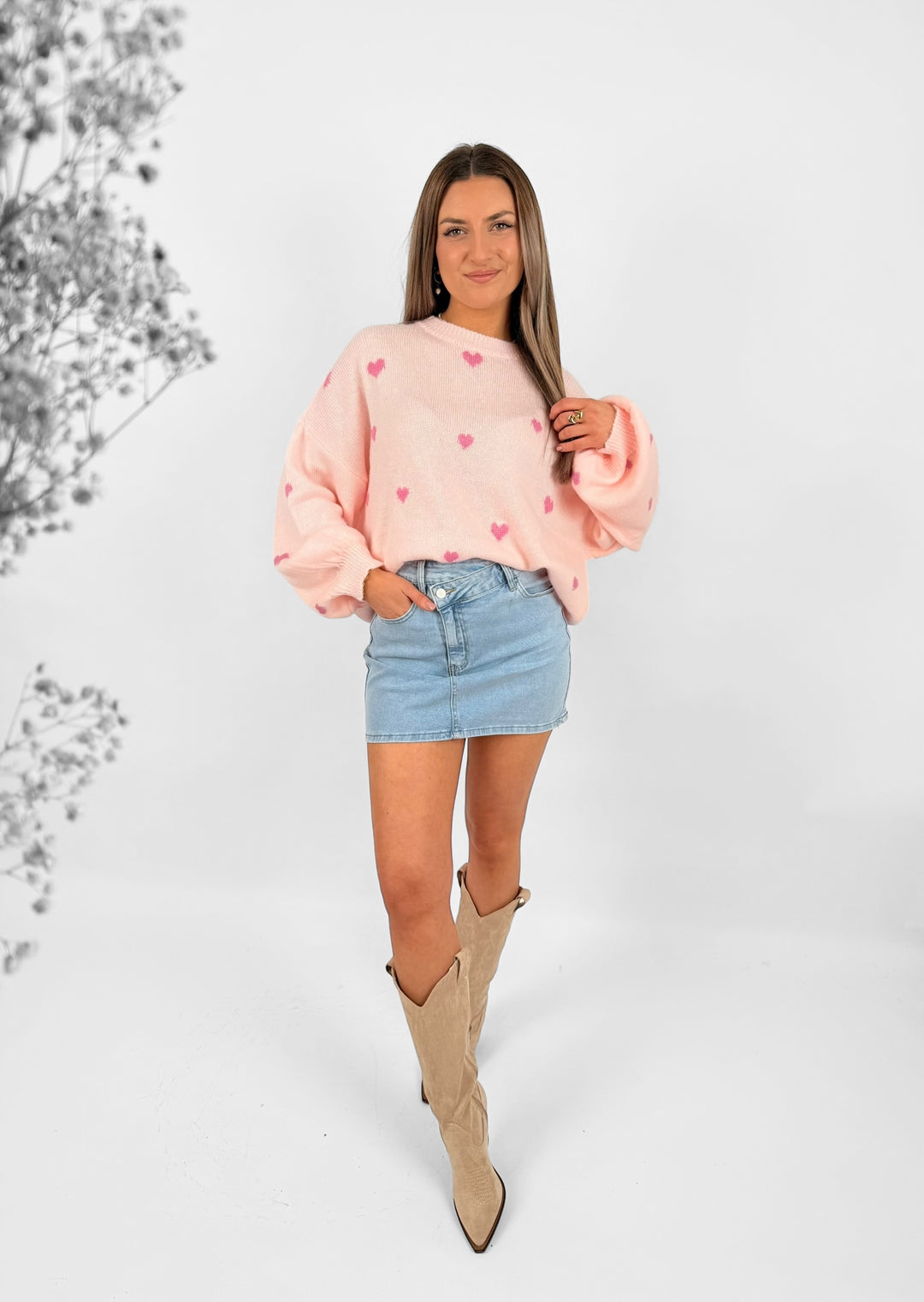 Pullover Full of Hearts