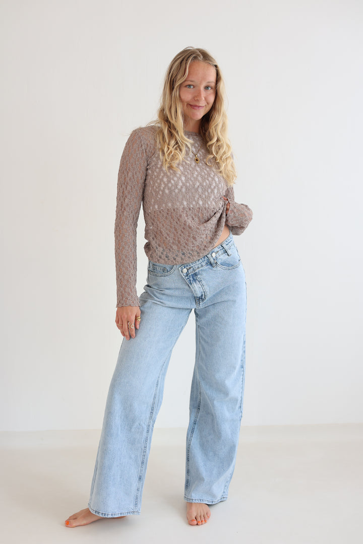 Asymmetric Straight Fit Jeans Nova