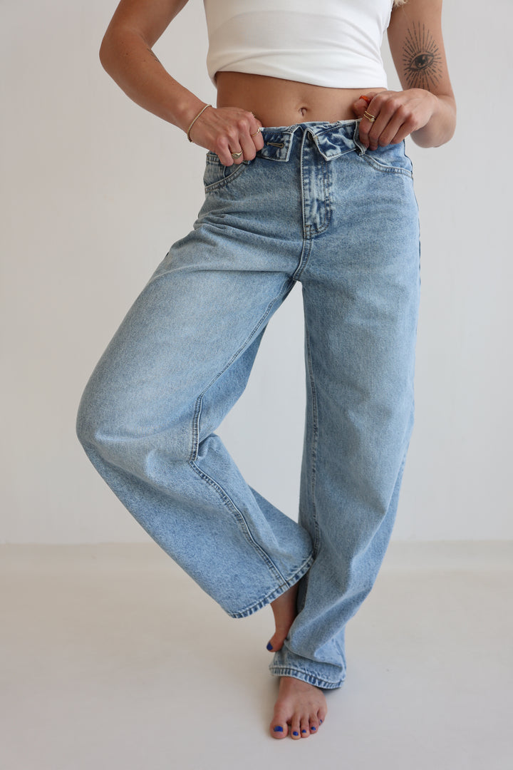 Barrel Waistband Jeans