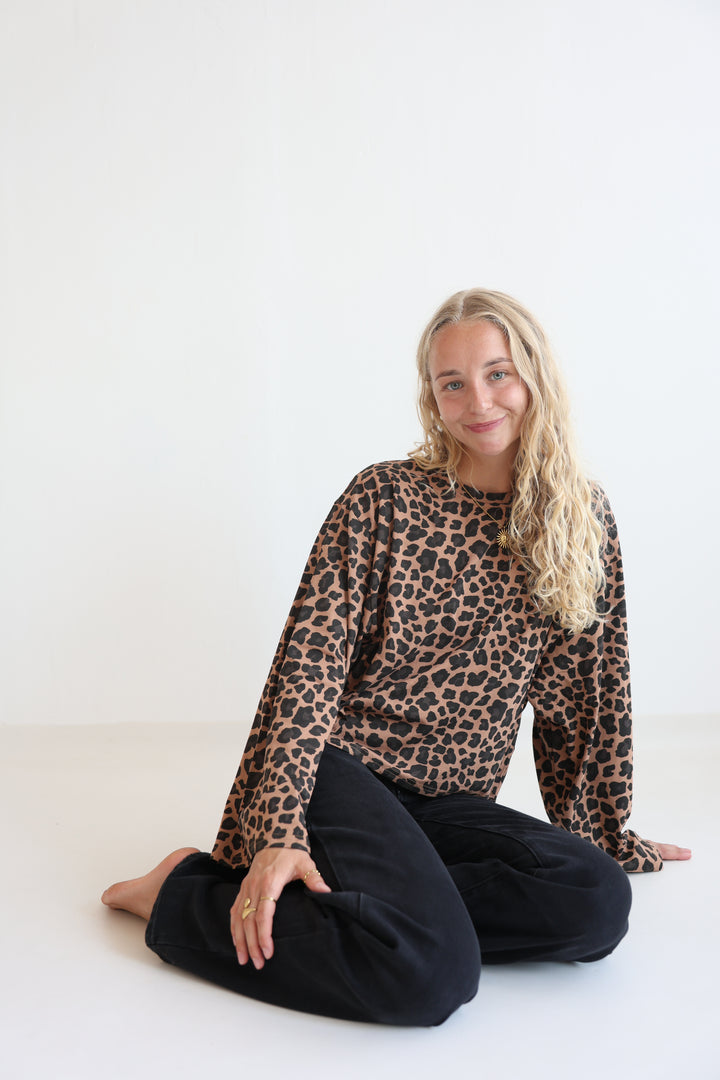 Midnight Muse Straight Fit Jeans