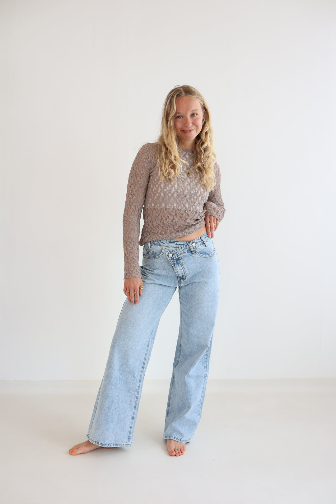 Asymmetric Straight Fit Jeans Nova
