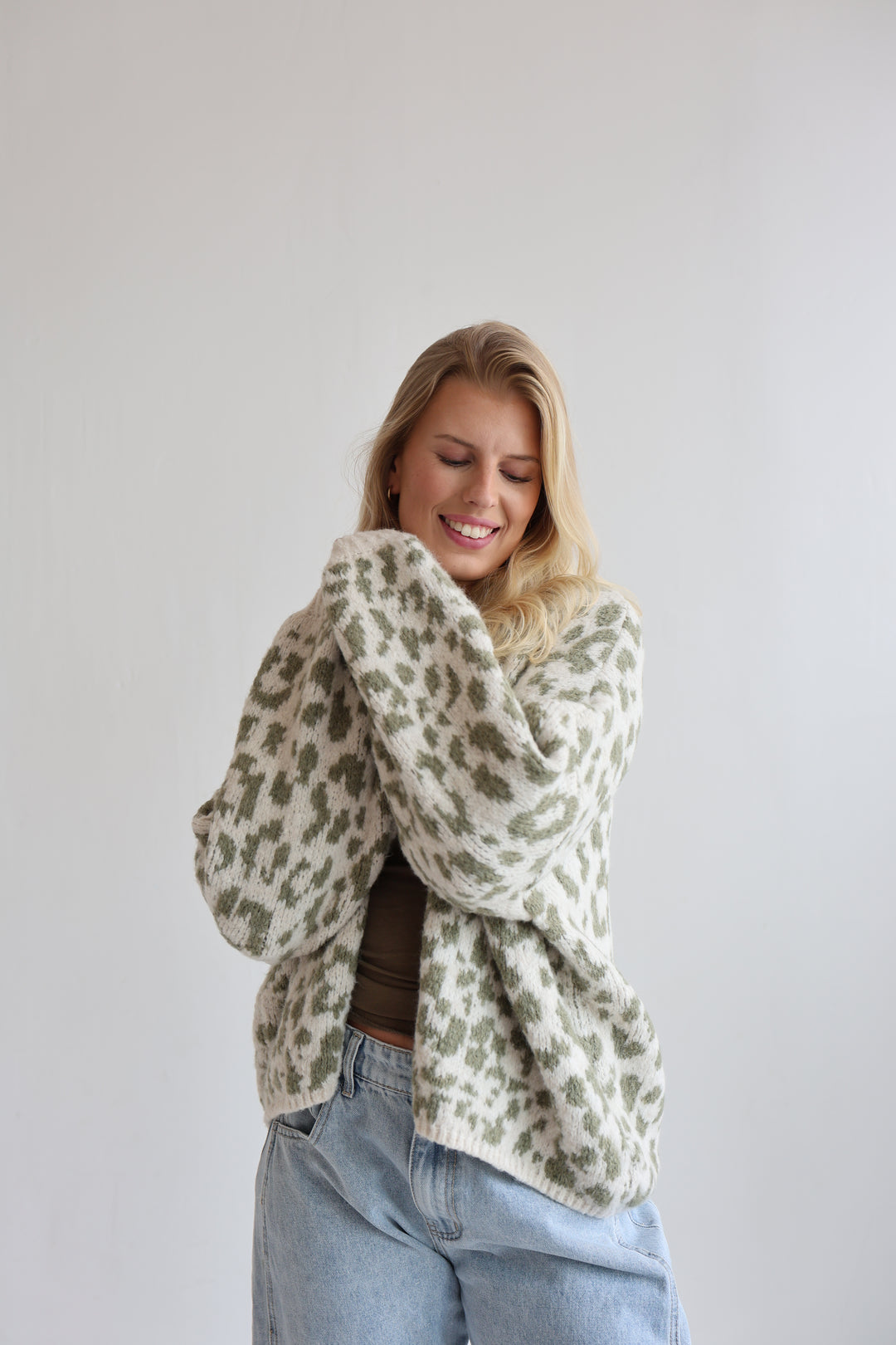 Offener Cardigan mit Leoprint