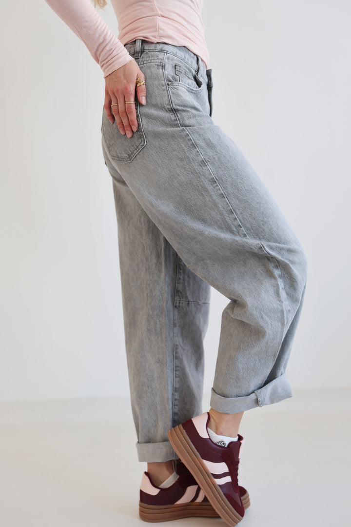 Barrel Fit Daily Jeans