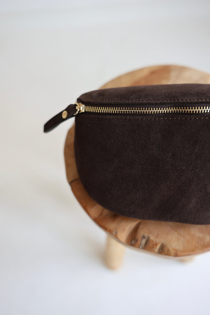 Crossbody Bag Medium aus Wildleder