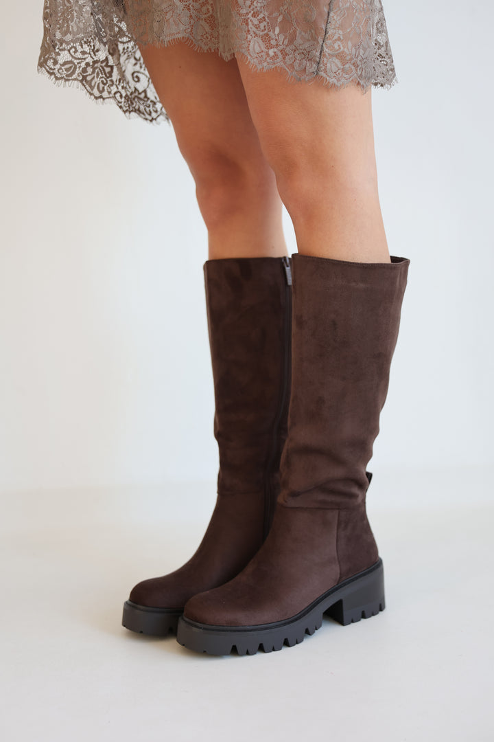 Chelsea Avenue Boots