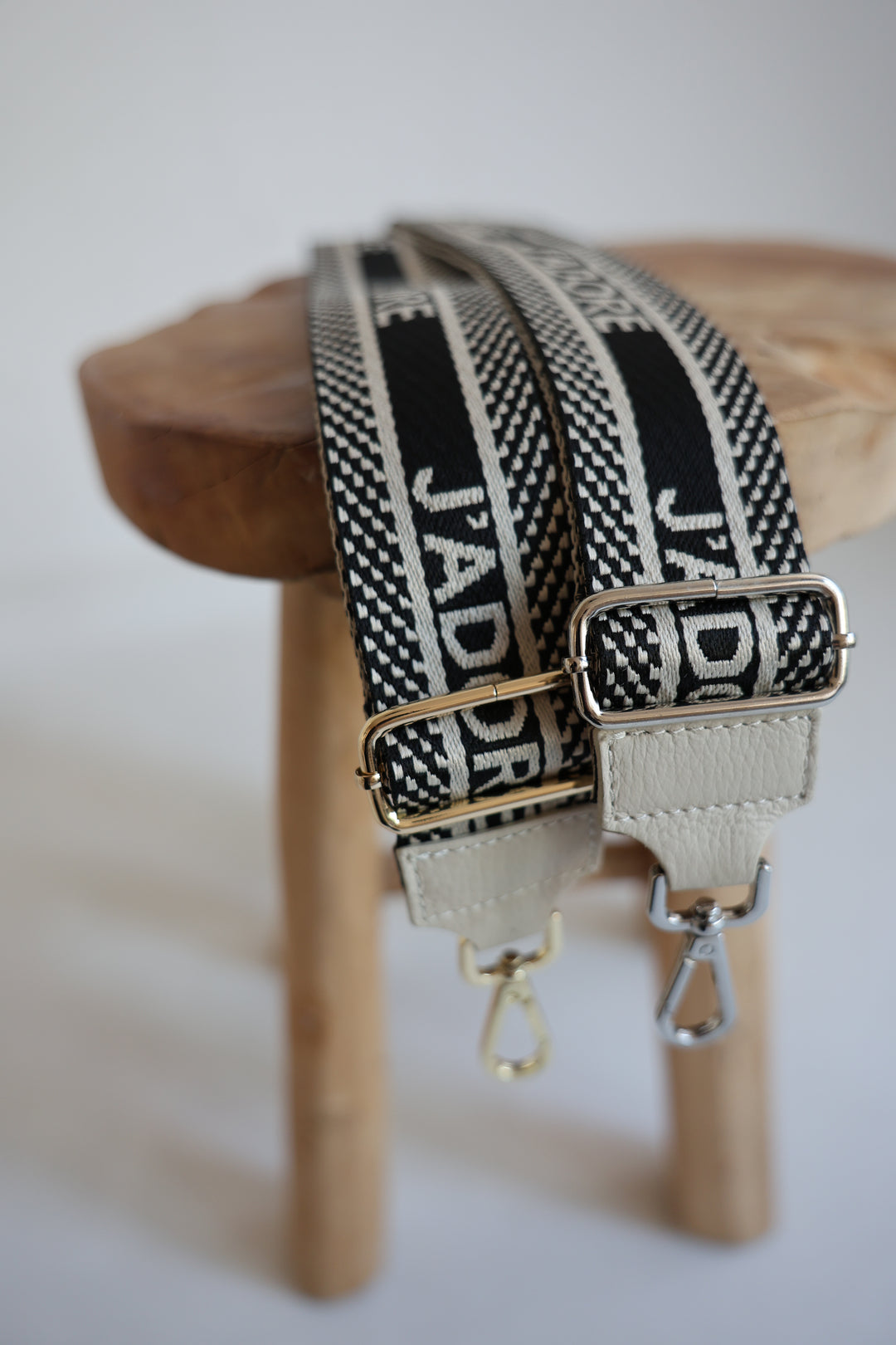 Taschengurt Jadore mit Lederabsatz