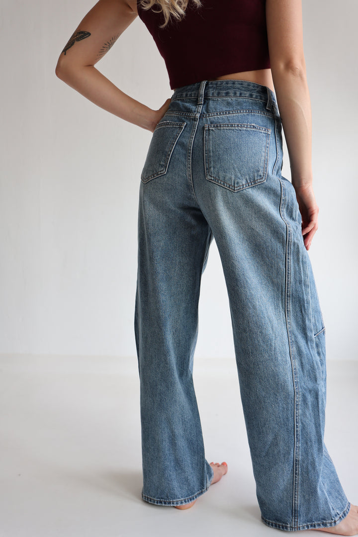 Relaxed Barrel Fit Jeans Juna