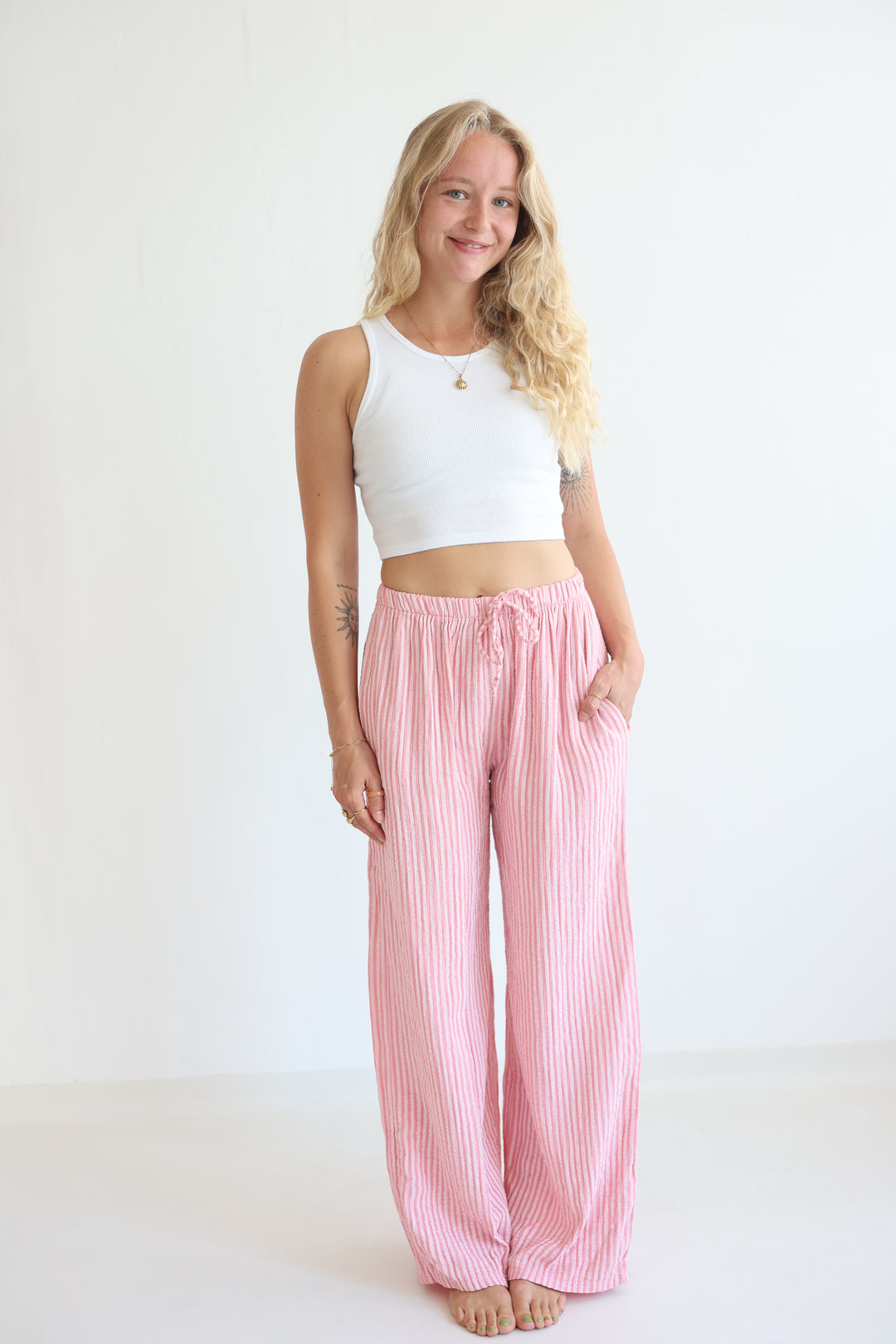 Lange Musselinhose mit Streifen Little Lines