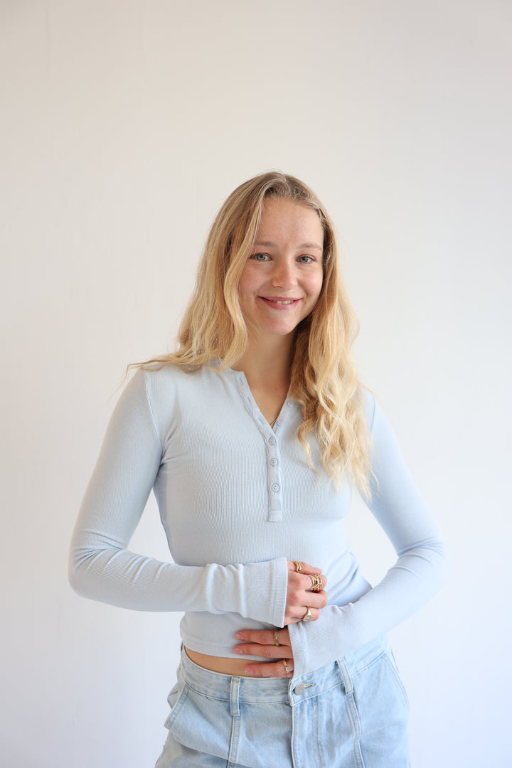 Longsleeve mit Knopfleiste Bella