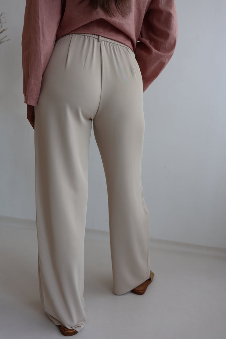 Lange Hose mit geradem Schnitt Sina