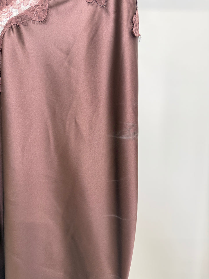 SATIN LACE DRESS GR.L CHOCOLATE (B-WARE)