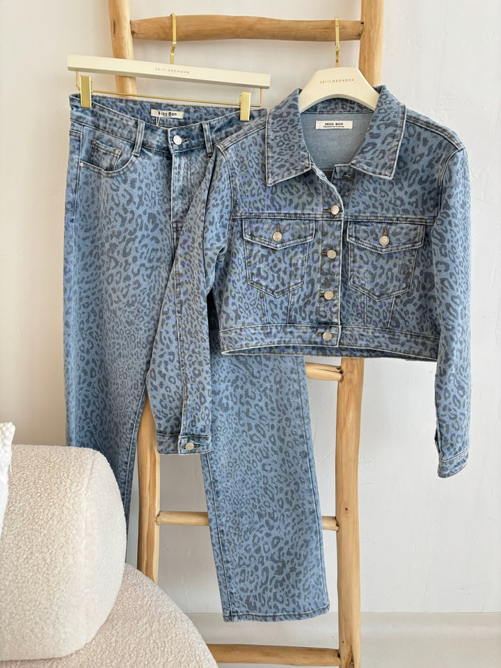 Cropped Jeansjacke mit Leoprint Bella