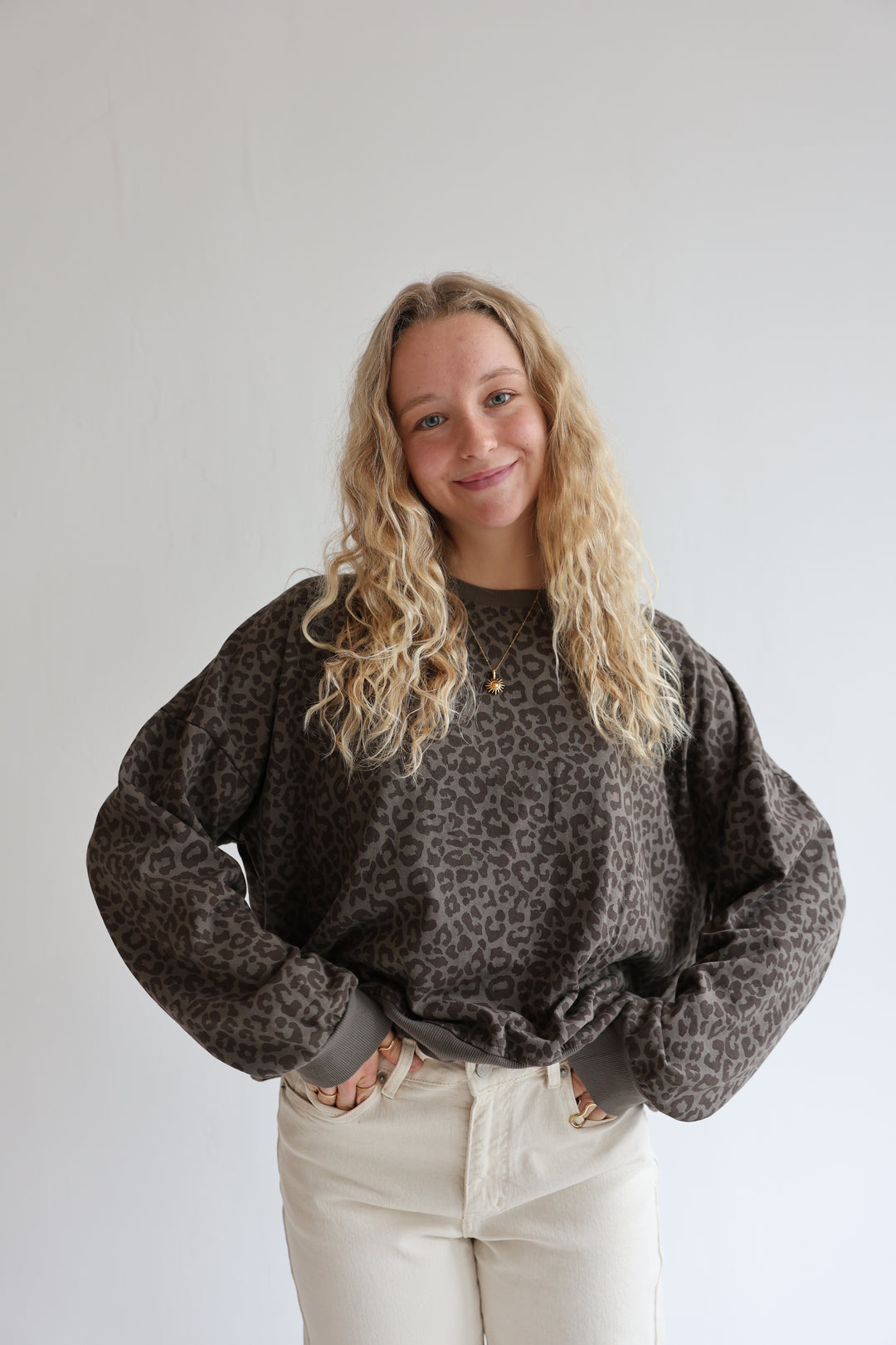 Sweater mit Leoprint