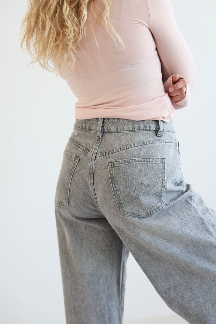 Barrel Fit Daily Jeans