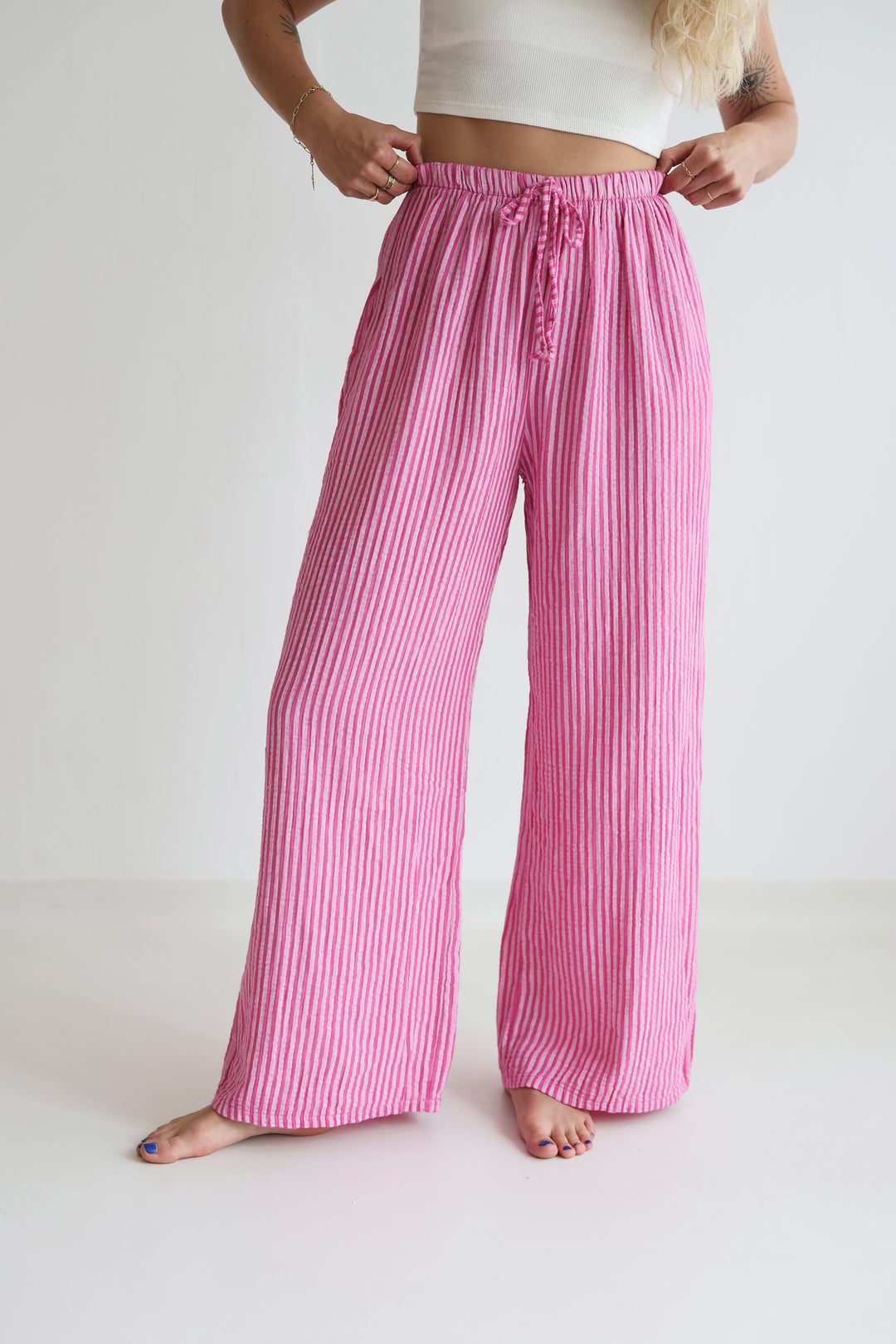 Lange Musselinhose mit Streifen Little Lines