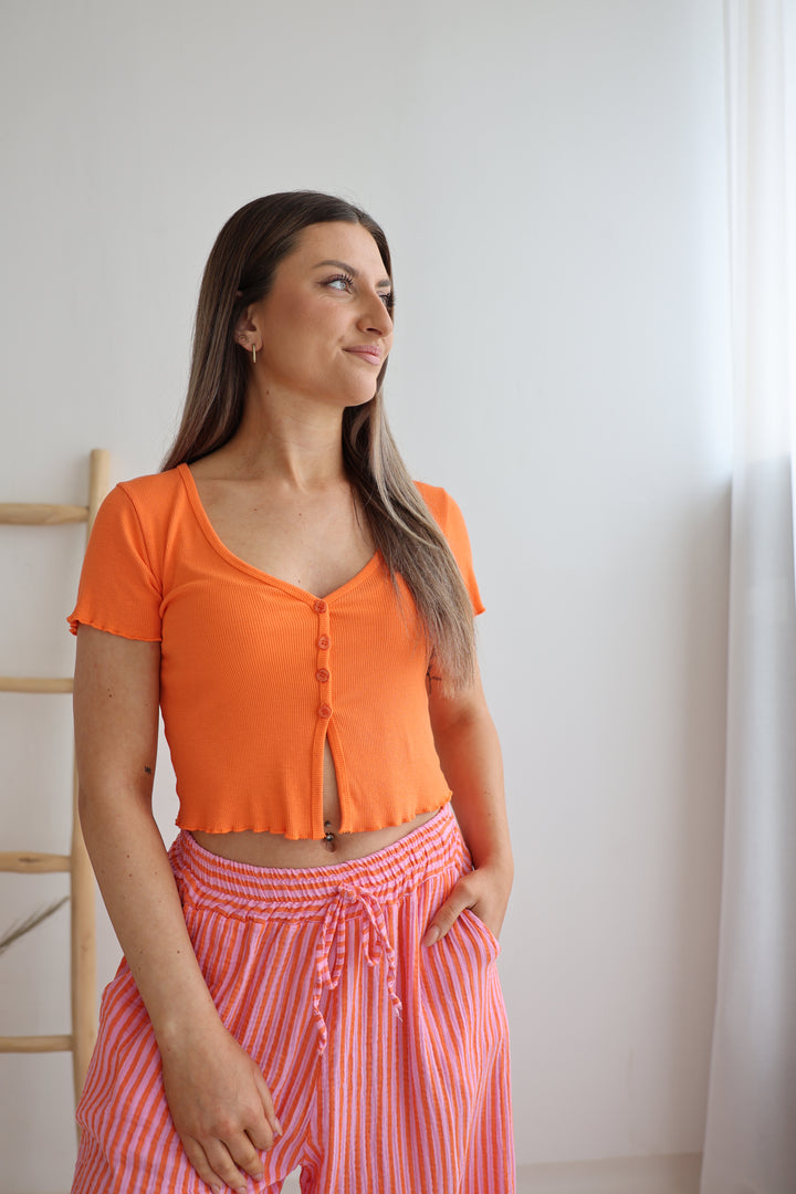 Cropped T-Shirt mit Mini-Knopfleiste Aline