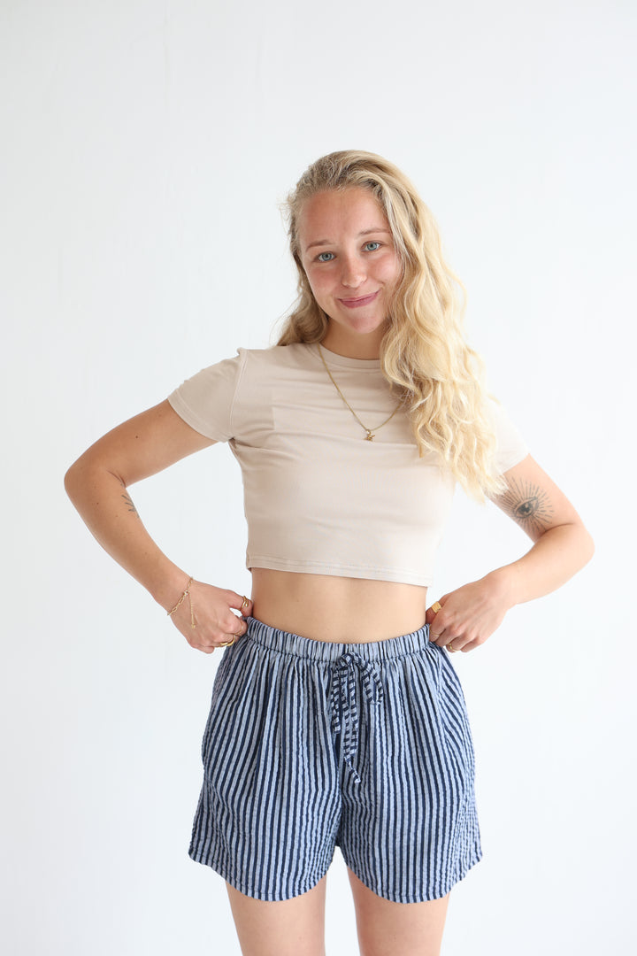 Kurze Musselinshorts Little Lines