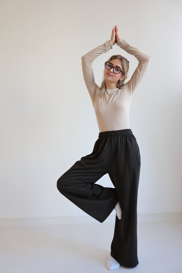 Jersey Jogger Pants mit Leoprint Nuna