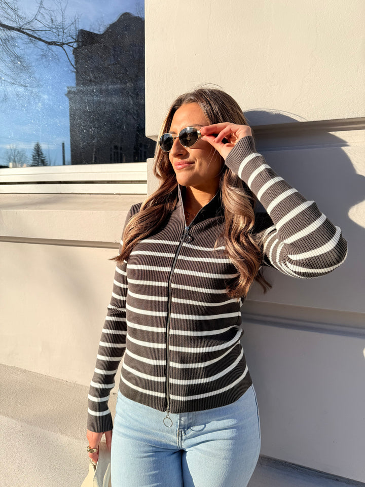 Gestreifter Cardigan mit Zipper