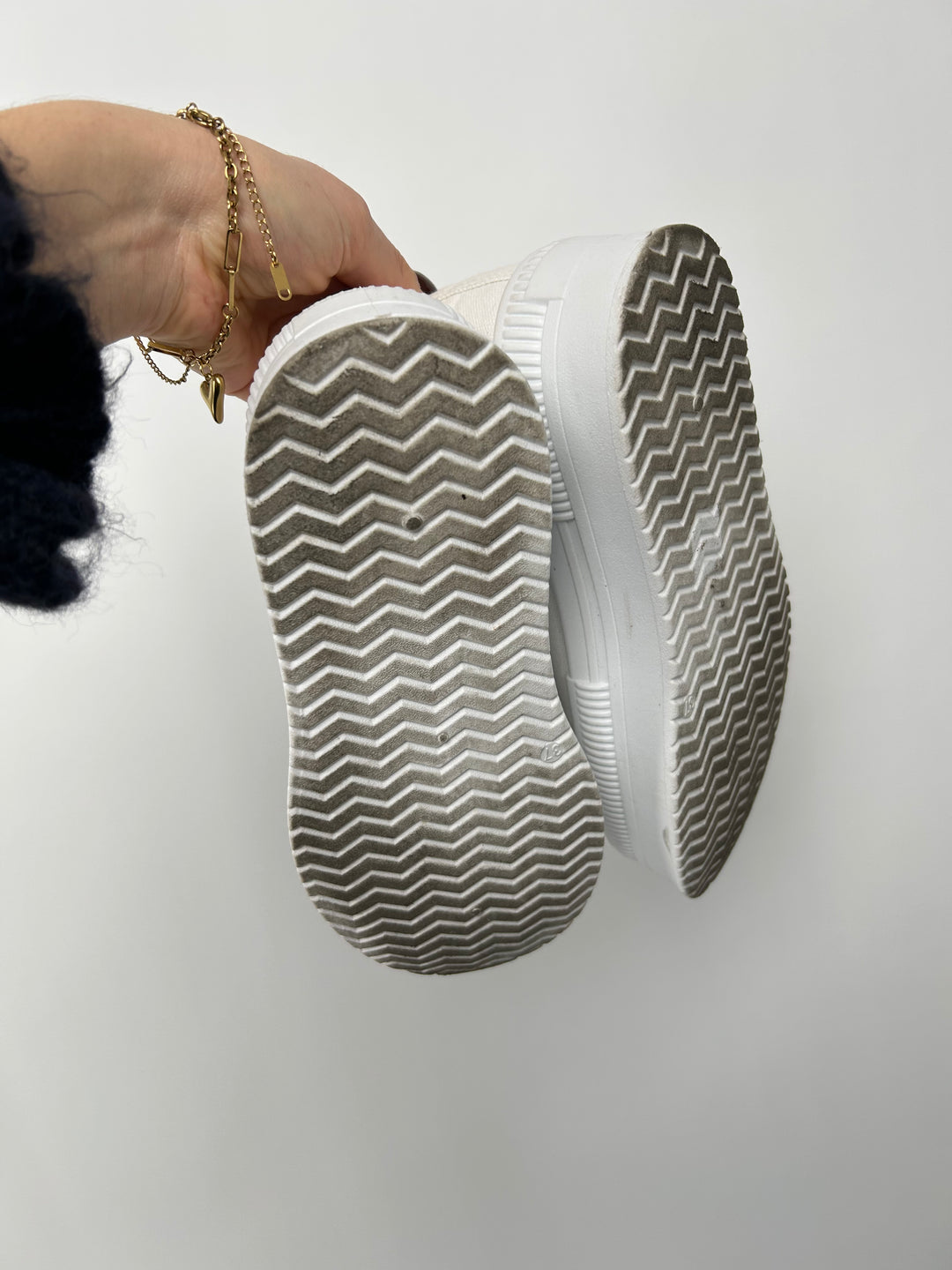 PLATEAU SNEAKER ON CLOUD GR.37 (B-WARE)