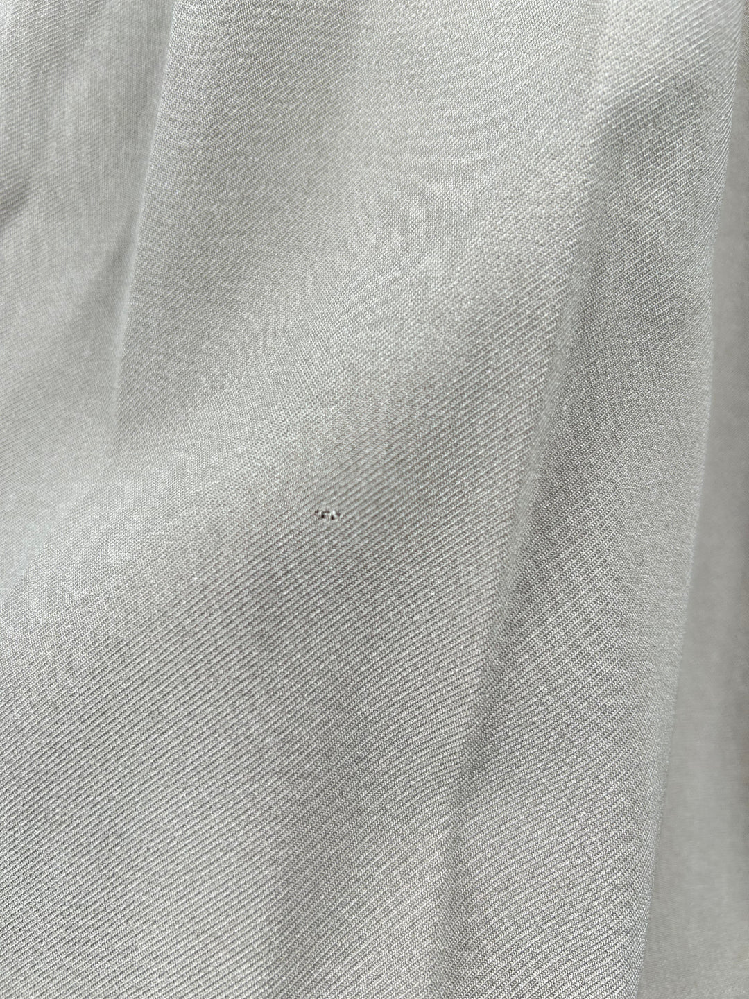 BUNDFALTENHOSE RELAXED FIT TAUPE GR.34 (B-WARE)