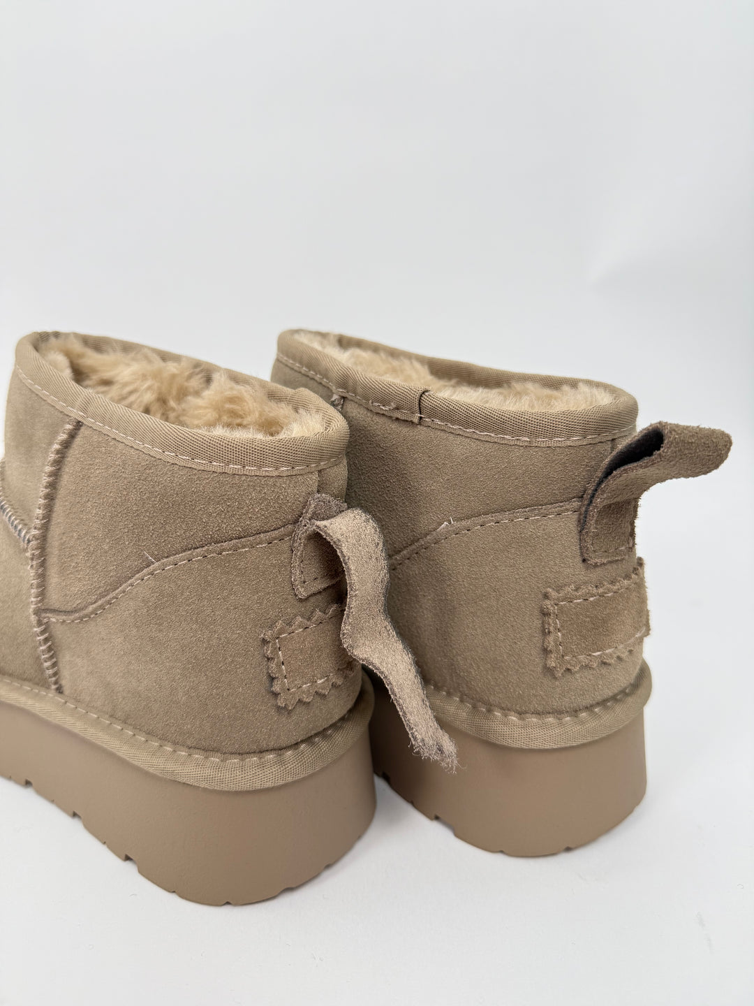 LEATHER MINI PLATEAU BOOTS OLIV (B-WARE)