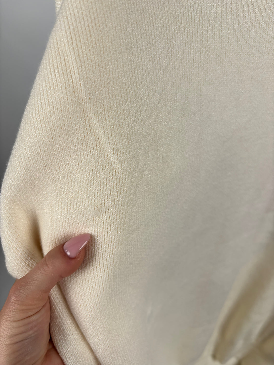 PULLOVER LOVE IS A LISS CREME (B-WARE)