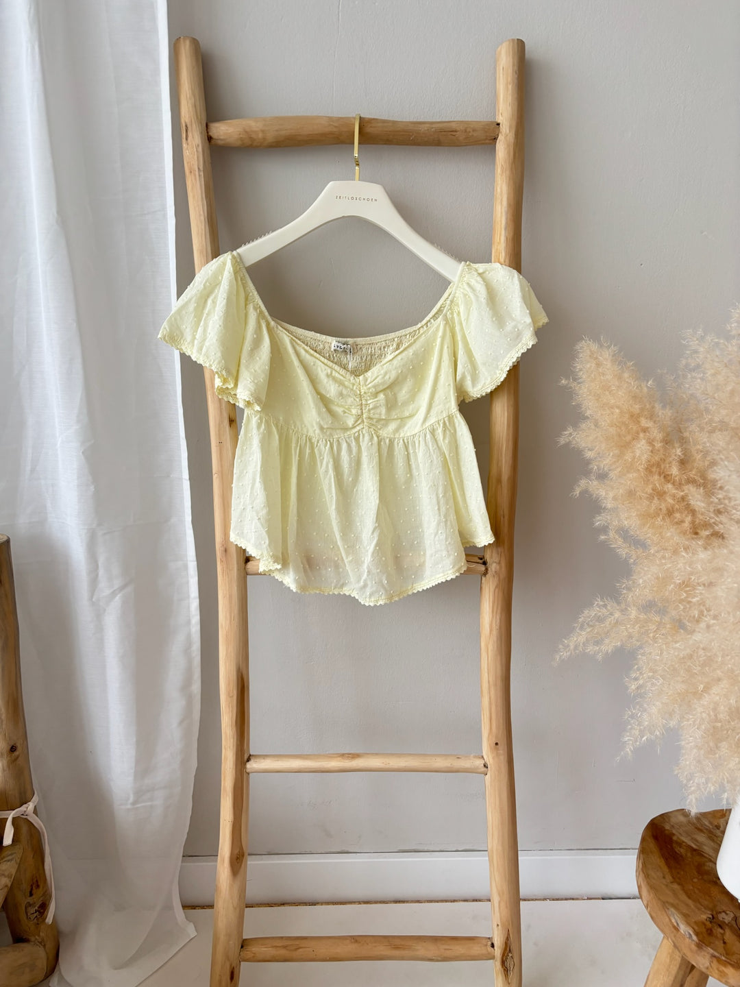 Kurzarm Bluse mit Volant Adele