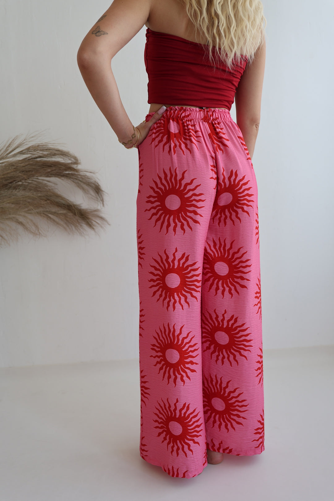 Lockere Hose aus Viskose Velvet Sun