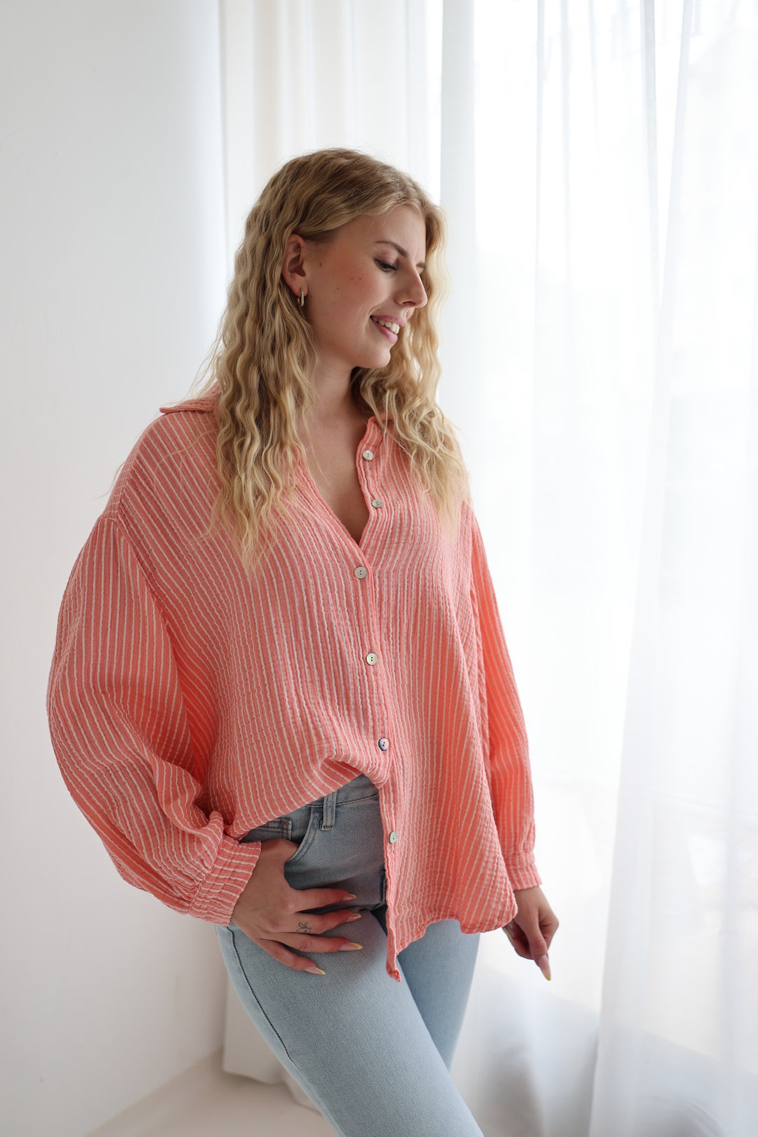 Kurzes Blusenhemd aus Musselin Narrow Stripes