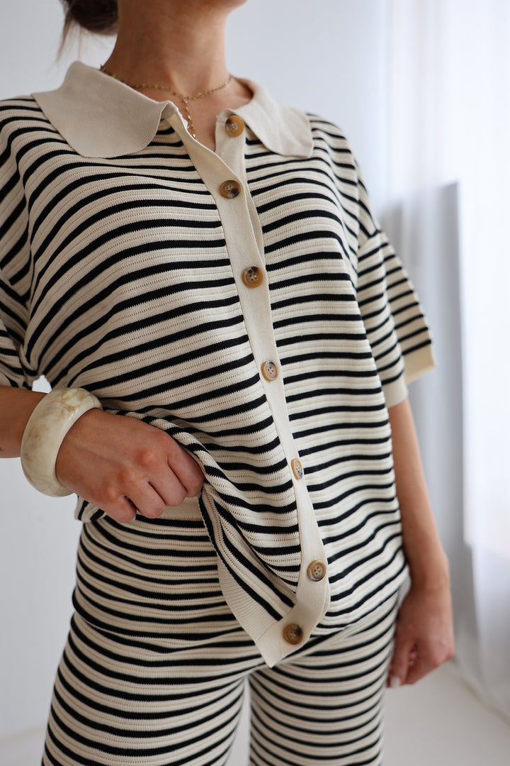 Gestreifter Kurzarm Cardigan mit Lochstrickmuster Cool Fit