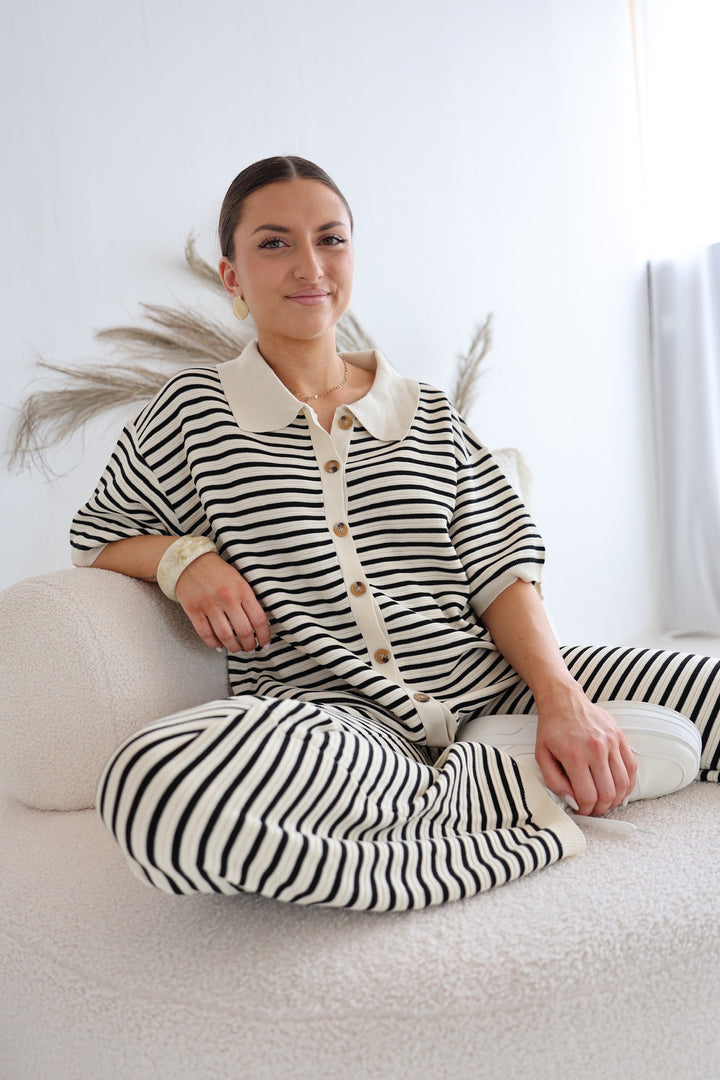 Gestreifter Kurzarm Cardigan mit Lochstrickmuster Cool Fit