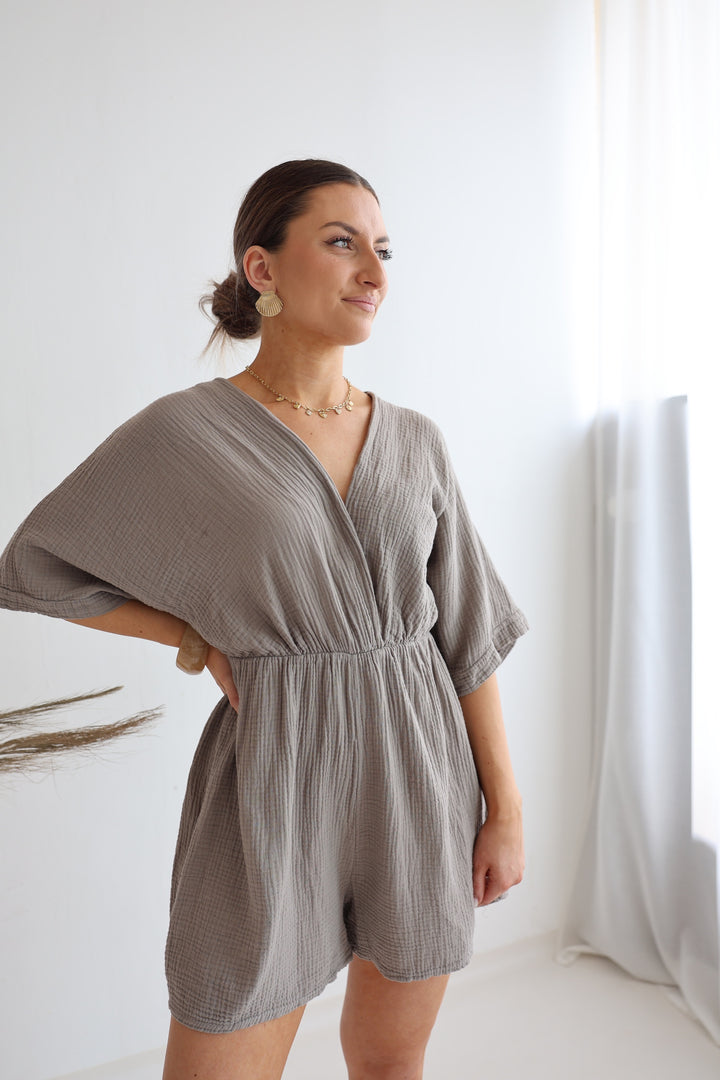 Musselin-Jumpsuit mit V-Ausschnitt Mara