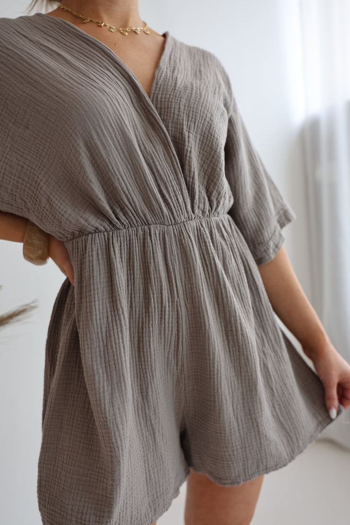 Musselin-Jumpsuit mit V-Ausschnitt Mara