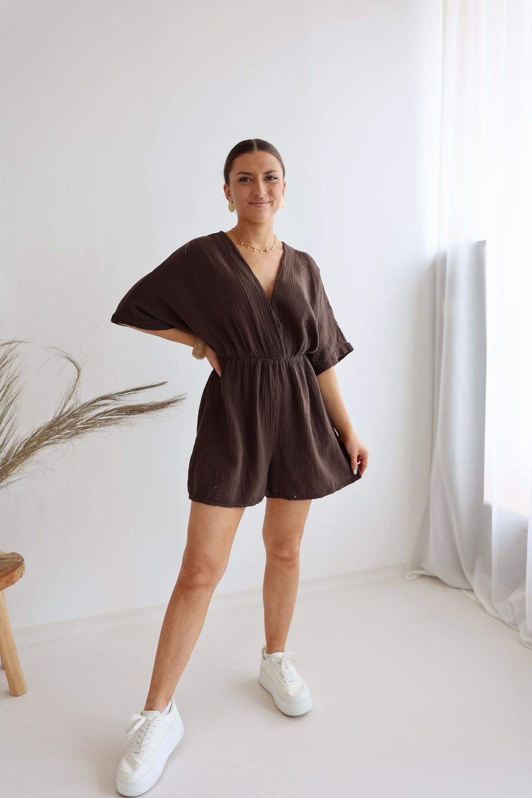 Musselin-Jumpsuit mit V-Ausschnitt Mara