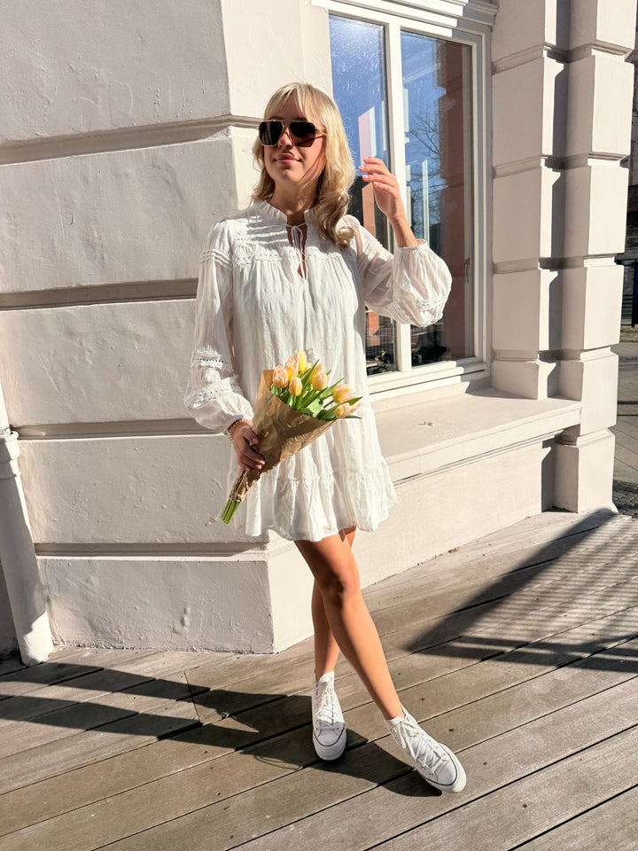 Spitzenkleid mit langen Bommeln Zora (EE-927)
