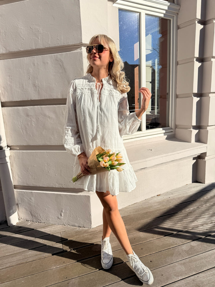 Spitzenkleid mit langen Bommeln Zora (EE-927)