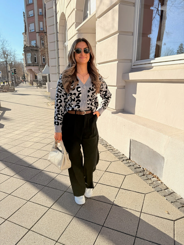 Cardigan mit Leoprint Thea