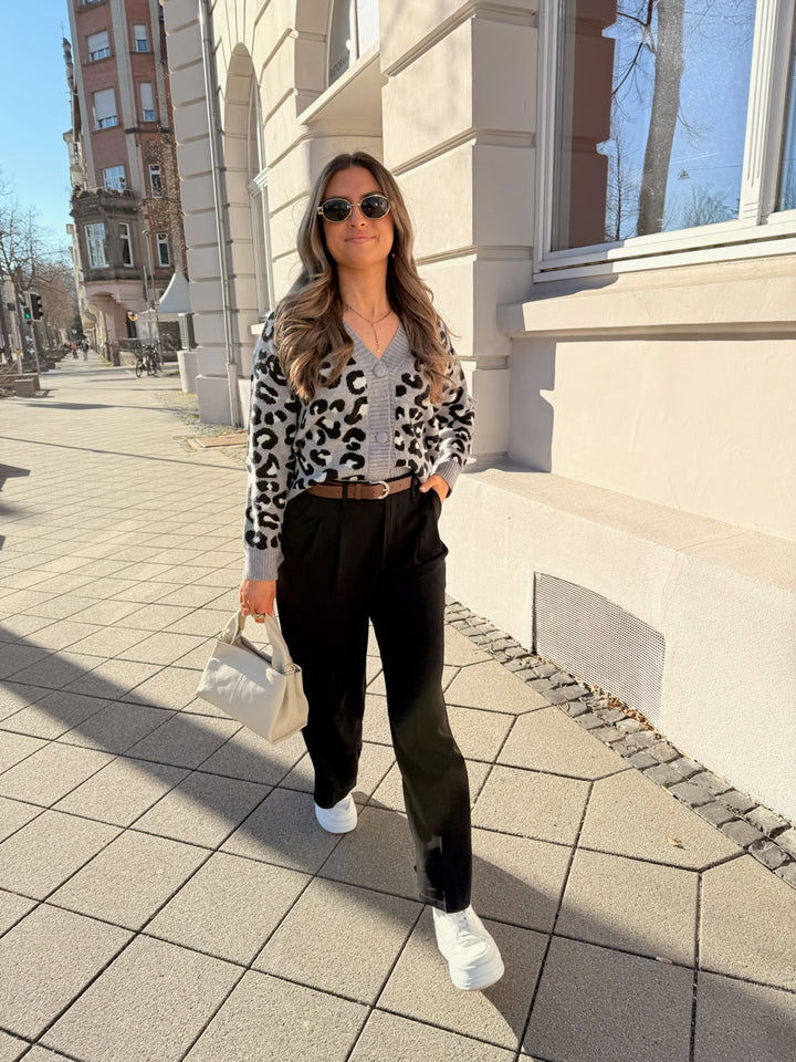 Cardigan mit Leoprint Thea