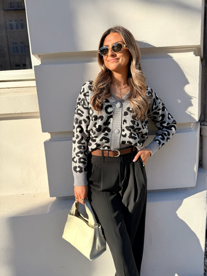 Cardigan mit Leoprint Thea