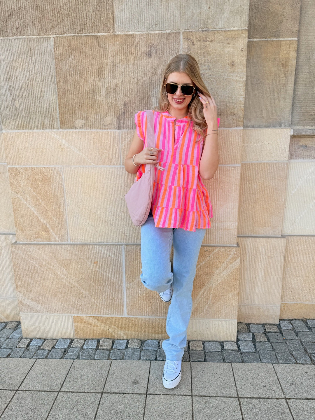 Musselintop mit Rüschenärmeln Neonstripes