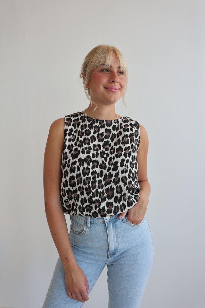 Musselintop mit Leoprint