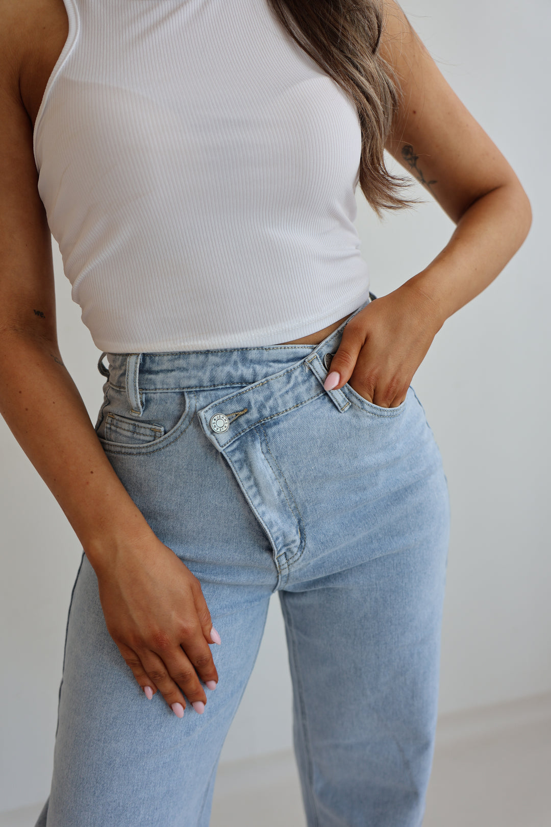 Asymmetrische Straight Fit Jeans Lana (9113-1)