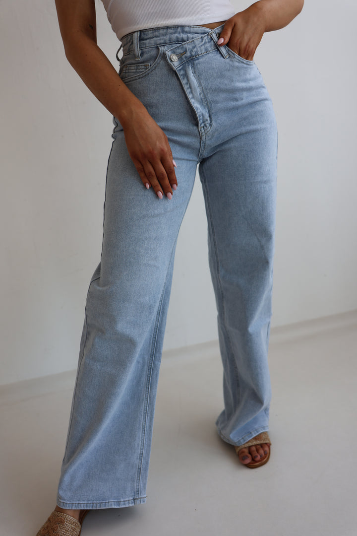 Asymmetrische Straight Fit Jeans Lana (9113-1)