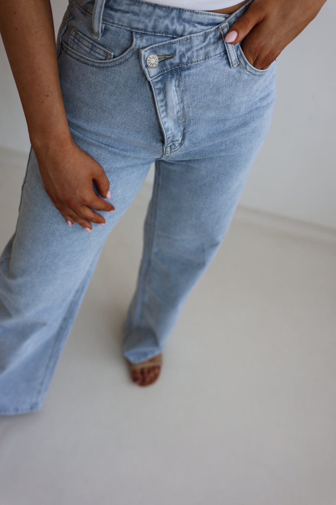 Asymmetrische Straight Fit Jeans Lana (9113-1)