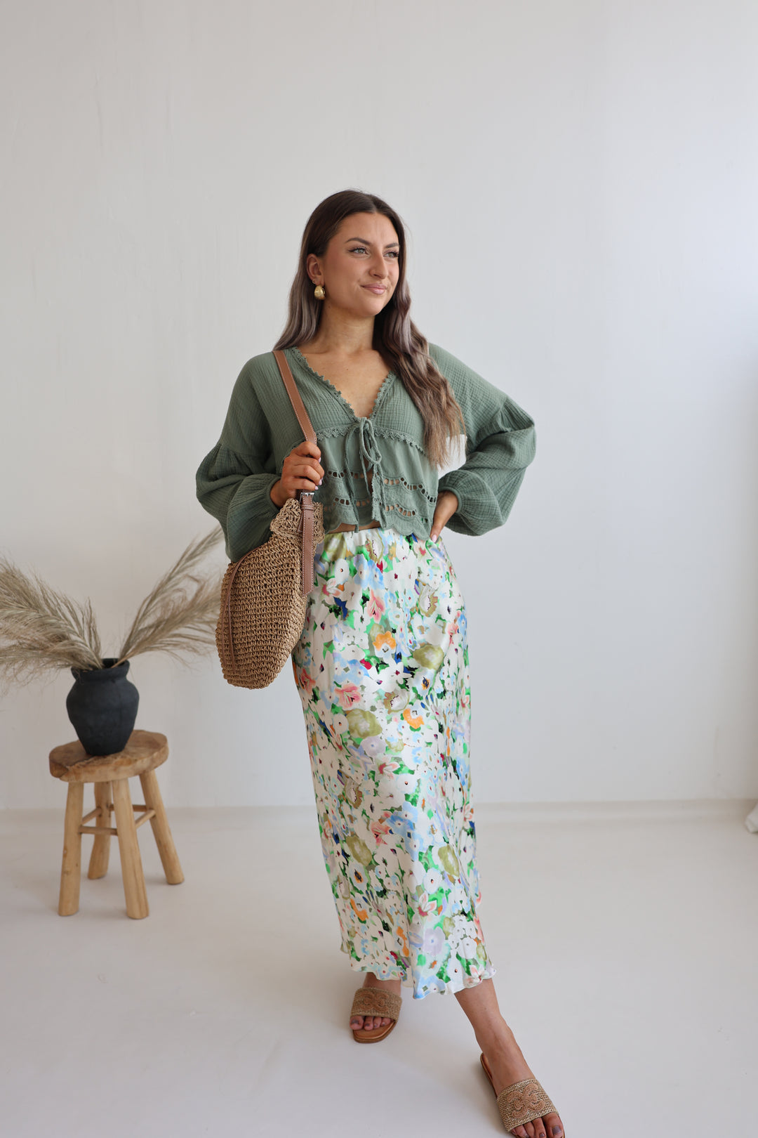 Satinrock mit Flowerprint Kalea
