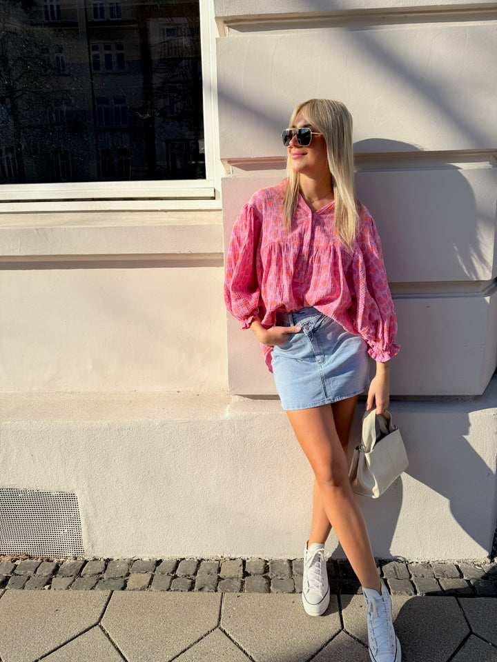 Tunikabluse aus Musselin mit Leoprint Melody