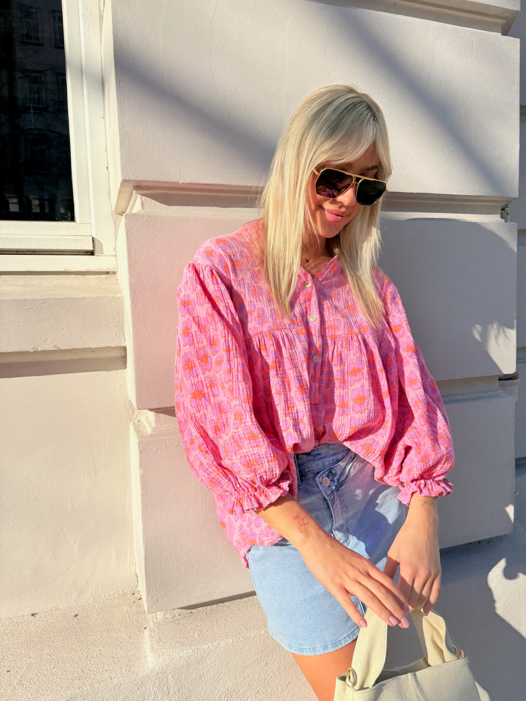 Tunikabluse aus Musselin mit Leoprint Melody