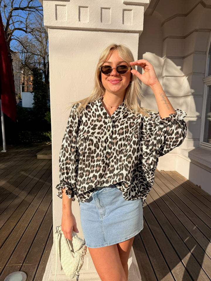 Tunikabluse aus Musselin mit Leoprint Melody